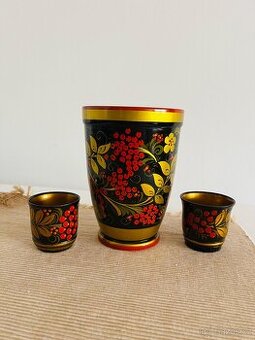 dřevěná váza a dva pohárky Made in USSR vintage