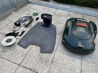 TOP stav Robotická sekačka Husqvarna Automower 220AC