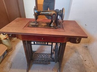 Šicí stroj BOBBIN