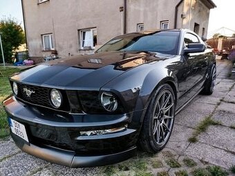 Prodám Ford Mustang r.v. 2007,4.0 V6