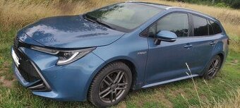 Toyota Corolla combi 1.8 hybrid style 59 t.