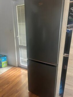 Beko model B5RCNA366HG