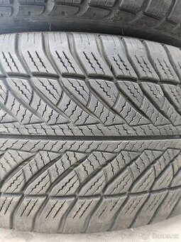 245/45R18 100V XL RFT Goodyear Ultragrip