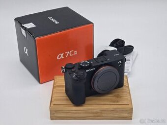 Sony A7C II TOP STAV