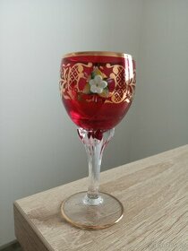 Sada skleniček z červeného skla