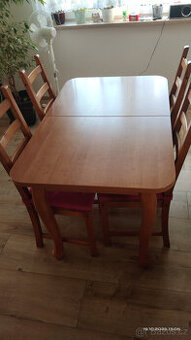 Jídelní stůl - rozkládací + 4 ks židle Ikea Kautsby