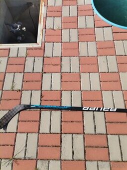 Hokejka Bauer Nexus E4