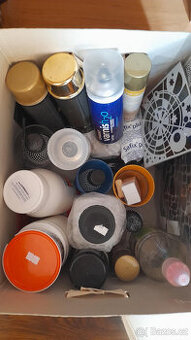 akrylové malířské barvy a pasty