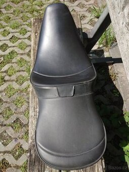 Sedadlo na Harley Davidson.