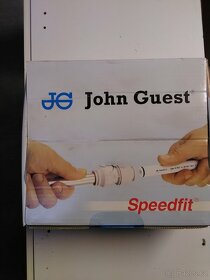 Rýchlospojka na hadičky na pipu, John Guest 10mm-6mm.