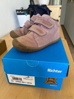 Richter kotníčkové vel. 23