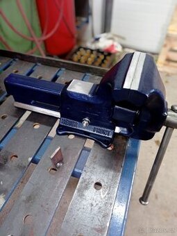 Svěrák Heuer front