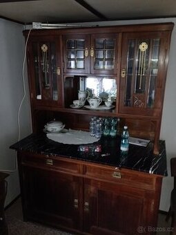 Starožitný nábytek 1900-1950