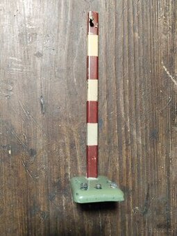 Plechové návěstidlo k vláčkům, železniční návěstidlo kovové