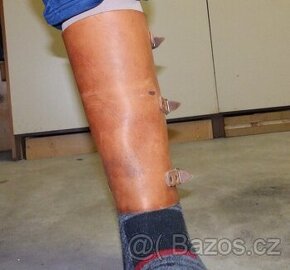 Kožené spinky a opasek