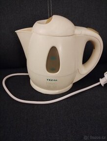 Rychlovarná konvice Tefal