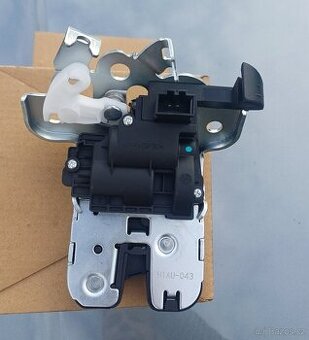 Zámek pátých dveří Škoda Octavia 3 combi