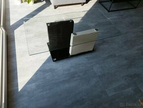 konferenční stolek