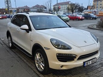 Porsche Cayenne S Hybrid 3,0 Tfsi 245kW V6 r.v.2011