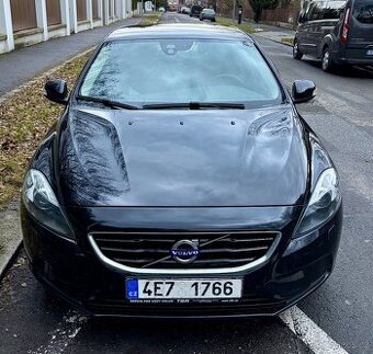 Volvo V40 D2