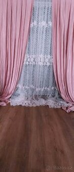 LUXUSNÍ SOUPRAVA ZÁVĚSŮ A ZÁCLONY