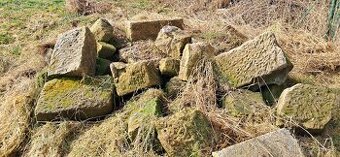 Pískovcové kameny - cca 20 ks