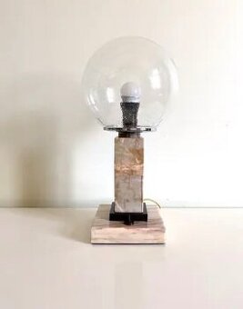 Stará stolní lampa kubismus, Kámen Praha