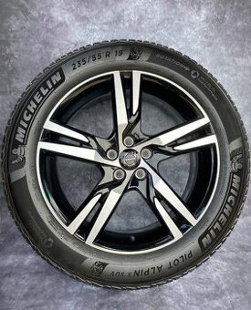 Zimní top sady Volvo XC60 235/55R19 Bicolor