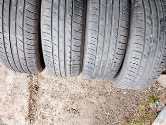 225/60/17 99v Falken - letní pneu 4ks