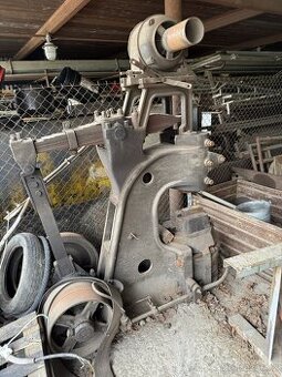 Kovářský buchar AJAX 2