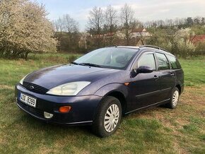 Ford Focus 1.6 benzín Ghia packet