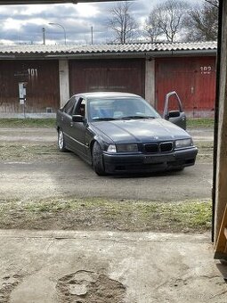 Bmw e36 320i projekt