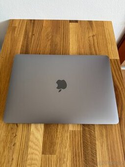 Apple MacBook Air M1