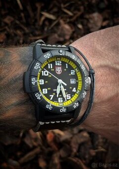 Luminox XS.0325, top stav, záruka