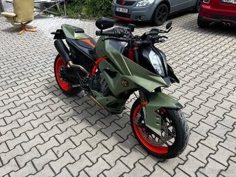 KTM Duke 890R - 1