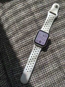Prodám Apple Watch 6