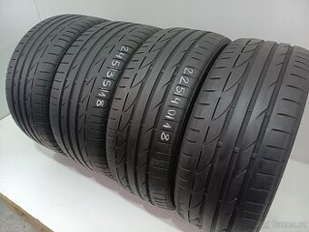 Letní pneu 225/40/18 + 245/35/18/ Bridgestone