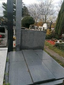 Prodám žulový pomník a krycí desky - 1