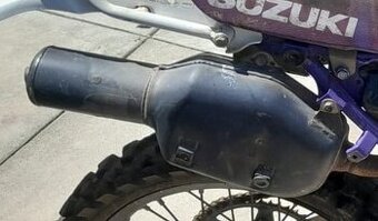 Výfuk Suzuki Dr 350