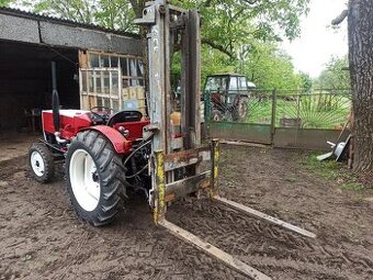 Veža zdviž za traktor trojbod - 1