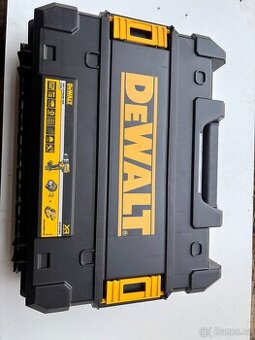 DeWALT příslušenství: kufr + 2× aku + nabíječka