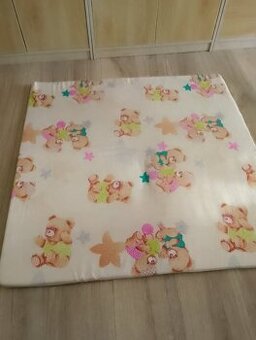 Podložka do ohrádky, nebo na zem 100x100 cm - 1