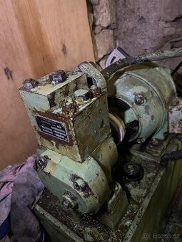 Koupím hydraulické čerpadlo / agregát - 1