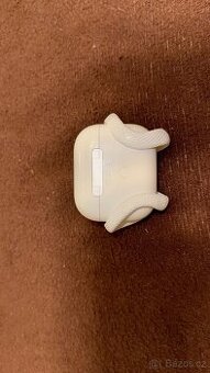 Apple AirPods sluchátka 3. Gen. s MagSafe (2021) - Top stav