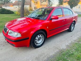 Škoda Octavia Tour 1.6-75 kW, ČR klima 2005