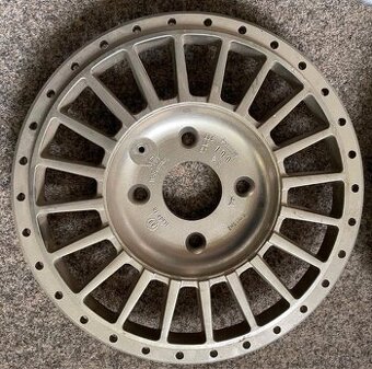 Prodám 1x střed MTi 4x100 R15