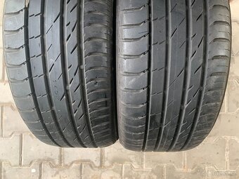 215/45/16 Nokian