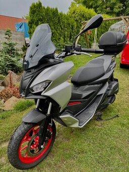Aprilia SR GT 125 Sport