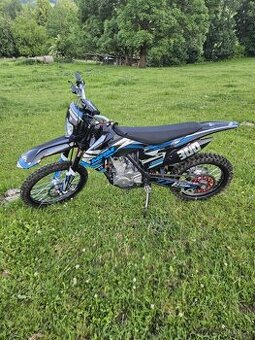 Cross 300 vodník