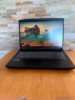 MSI Creator M16 kreativní notebook i7 RTX3050 - 1